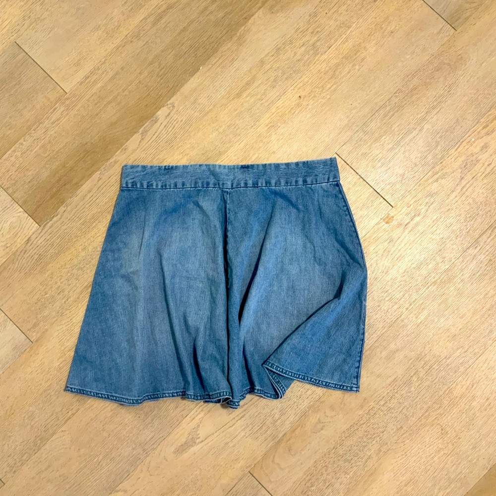 Levi’s mini circle skirt